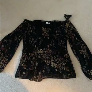 Aritzia’s Wilfred off-shoulder top